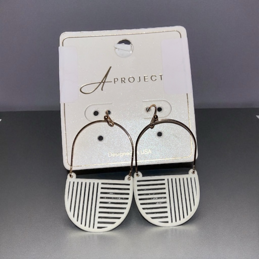 Chic and Classy White New Earrings